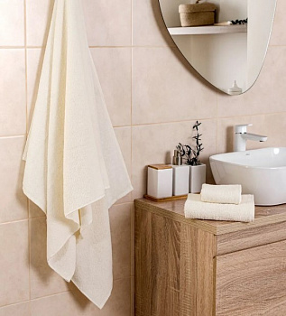 Монохром молочный Василиса