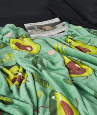 авокадо зеленый 3