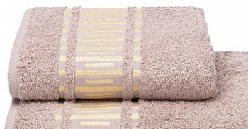 пыльный бежевый